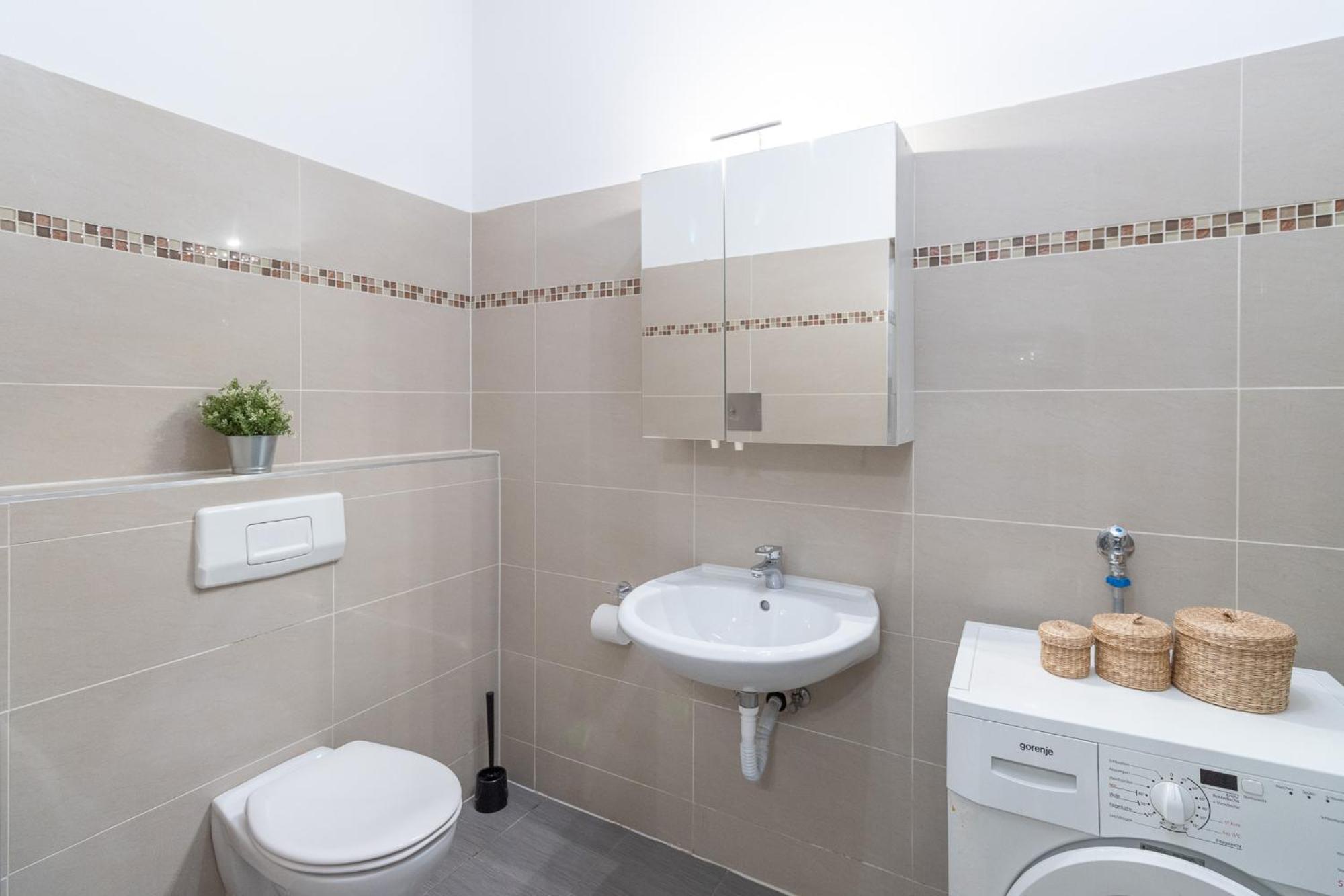 Mandlgasse I Contactless Check-in Apartment Wien