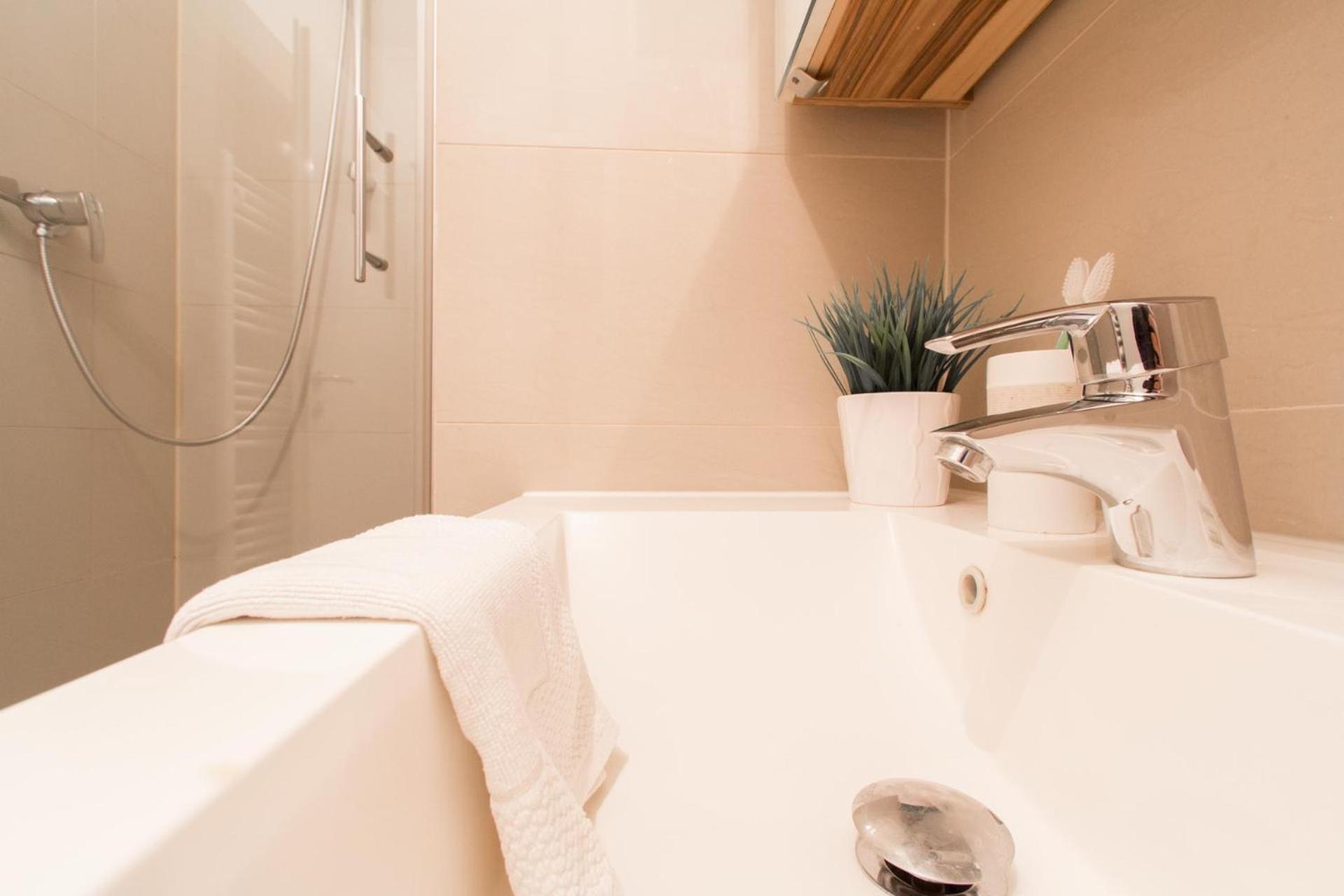 Mandlgasse I Contactless Check-in Apartment Wien